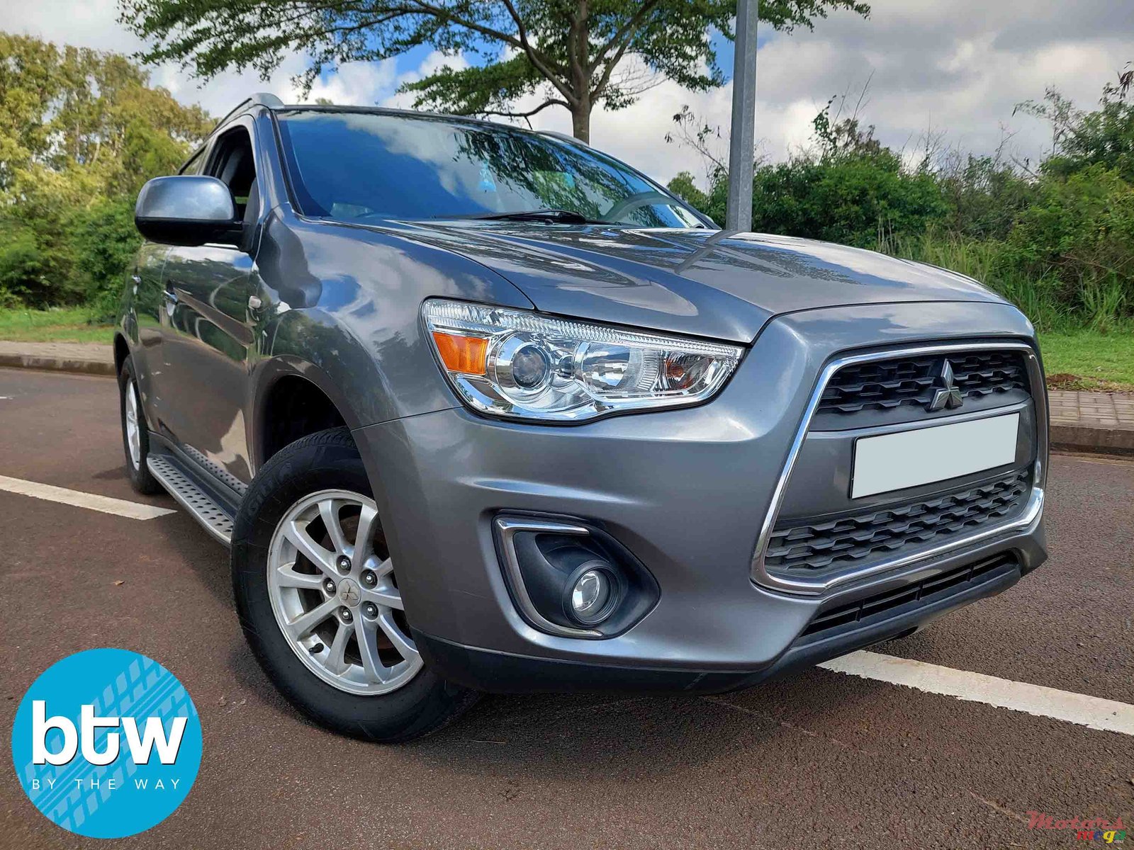 2015' Mitsubishi ASX photo #1