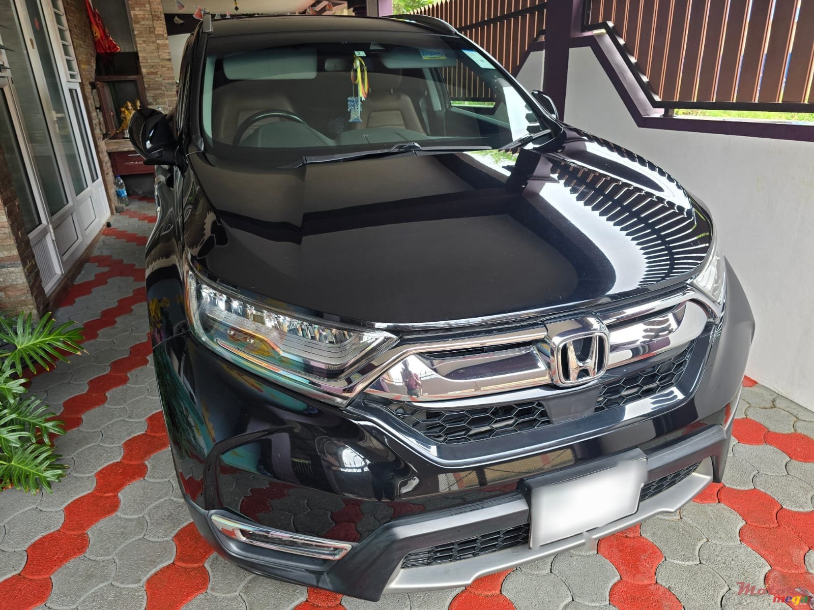 2020' Honda CR-V Hybrid, Masterpiece Edition photo #2