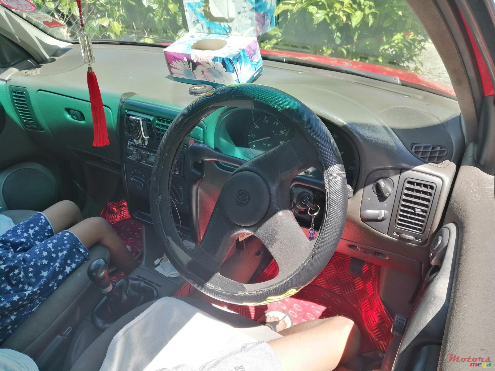 2000' Volkswagen Polo photo #1