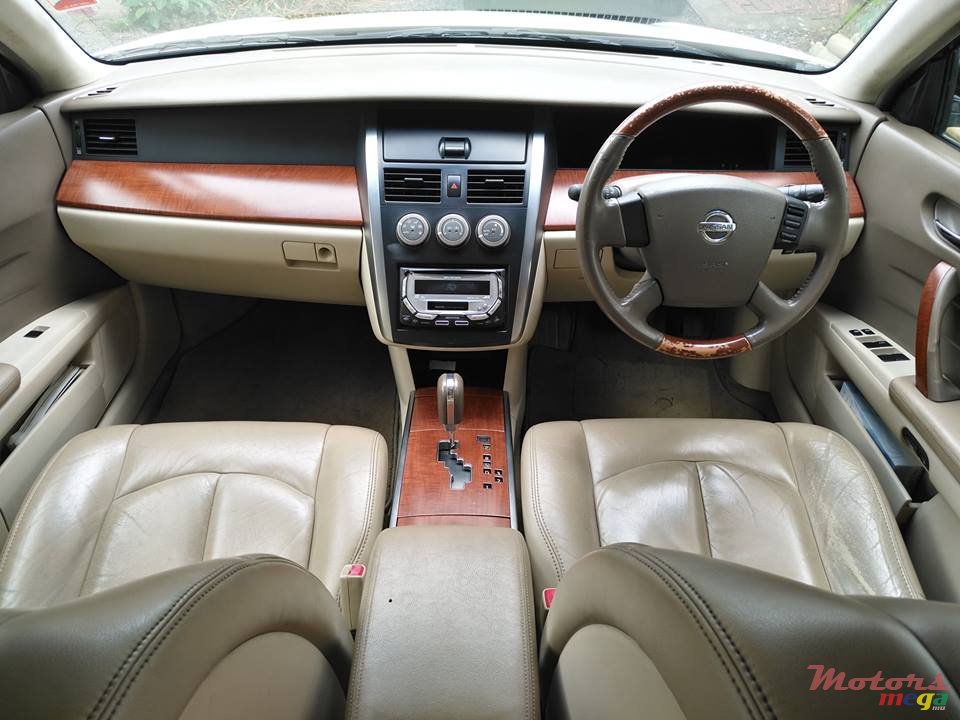 2004' Nissan Cefiro photo #5
