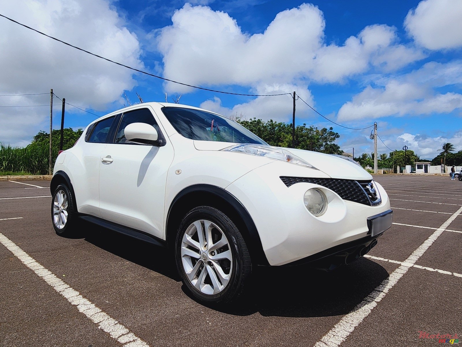 2013' Nissan Juke photo #1