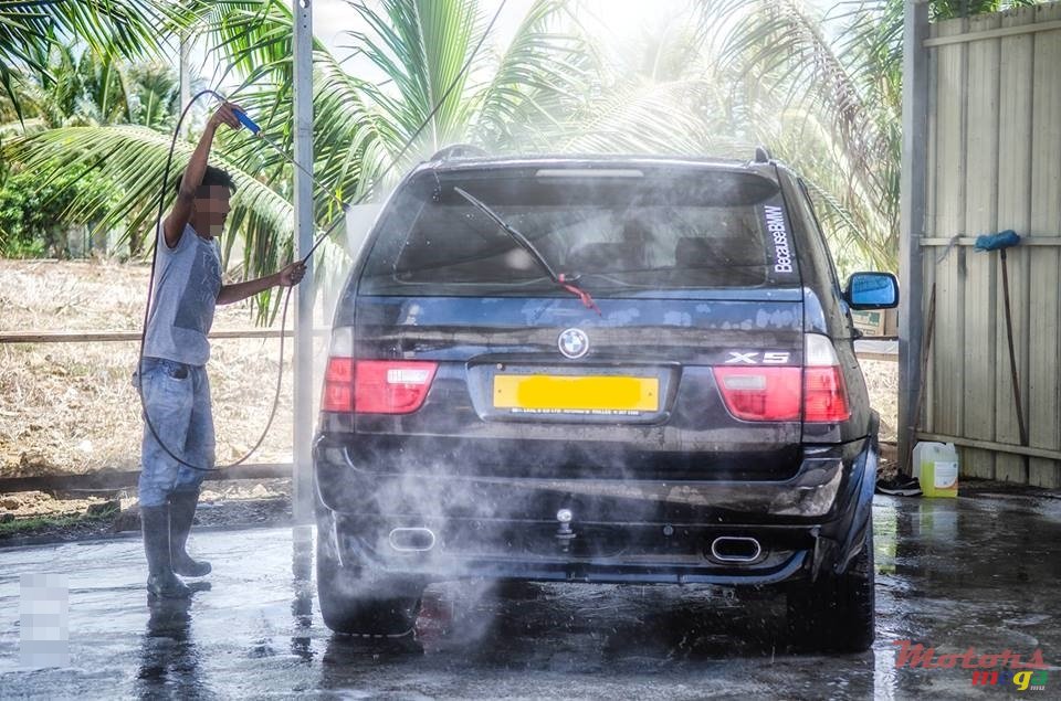 2004' BMW X5 Sports Edition photo #6