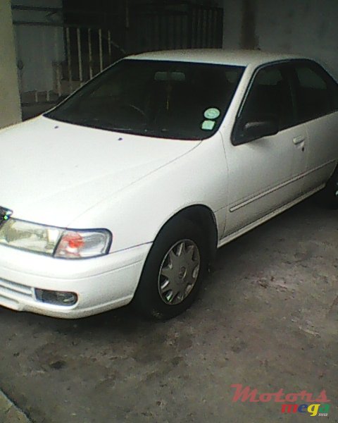 1999' Nissan Sunny photo #2