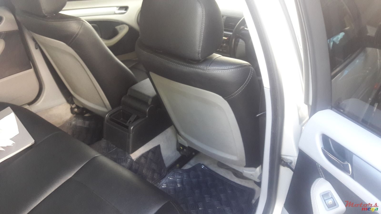 1999' BMW 318 photo #4