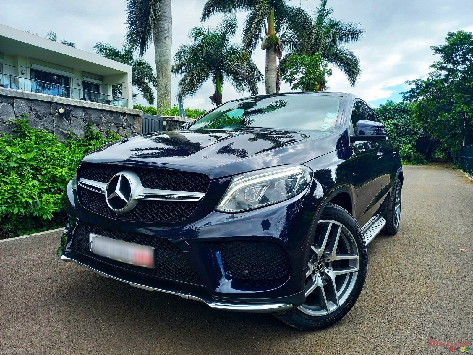 2018' Mercedes-Benz GLE 400 AMG 4 Matic 3.0 photo #1