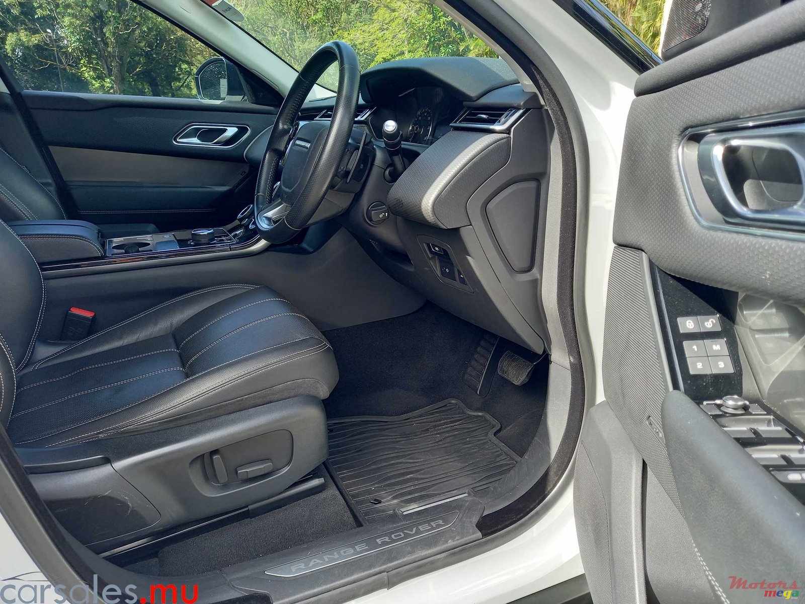 2018' Land Rover Range Rover Velar P250 S photo #5