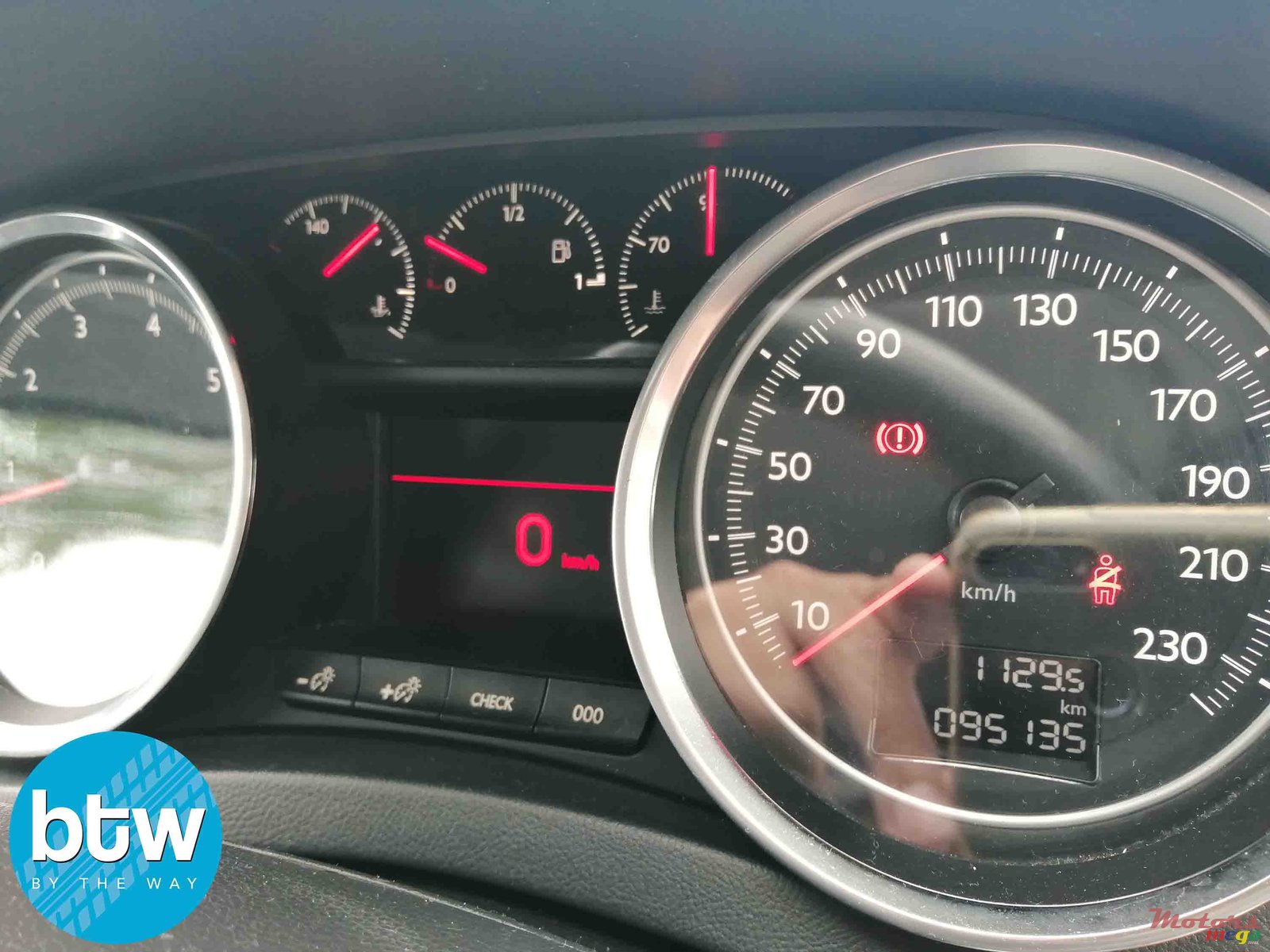 2012' Peugeot 508 photo #7