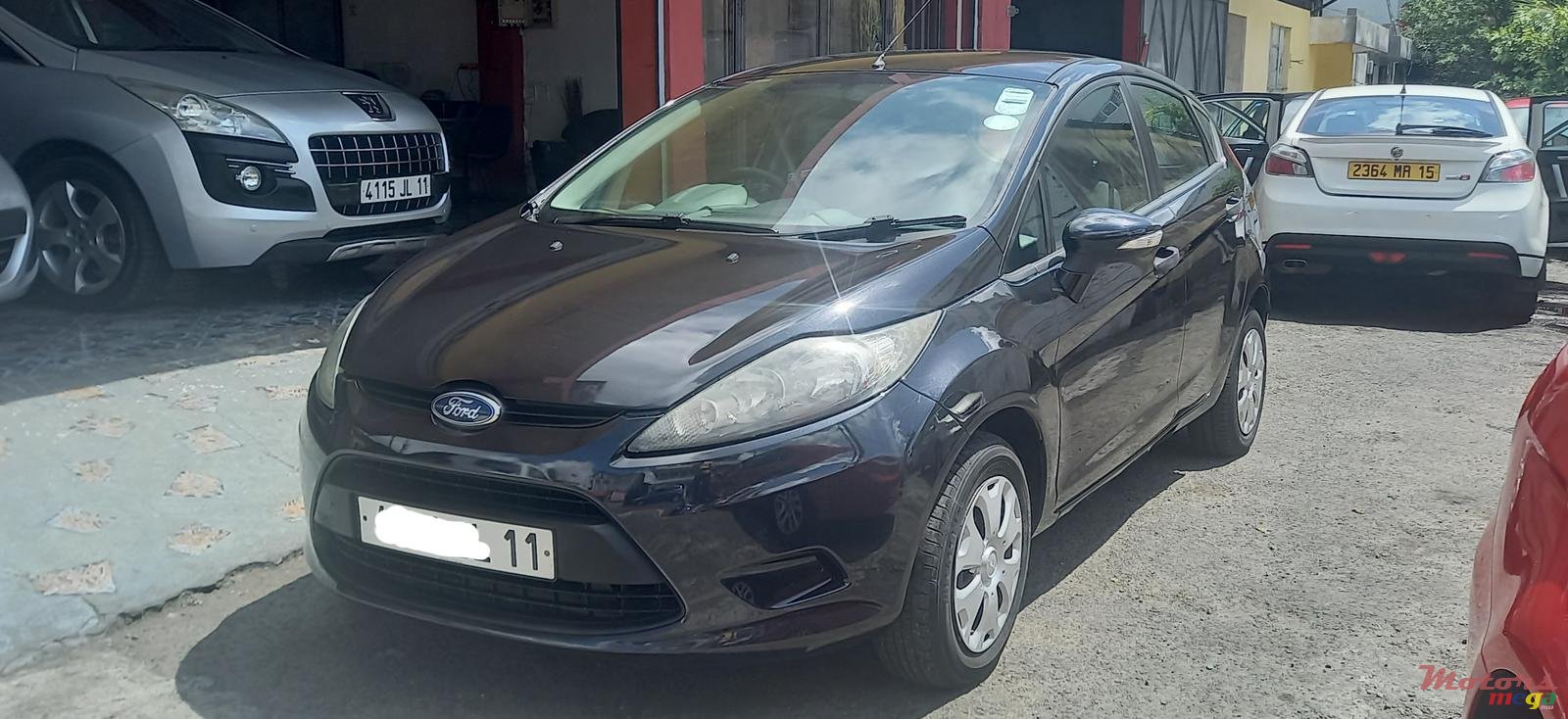 2011' Ford Fiesta photo #1