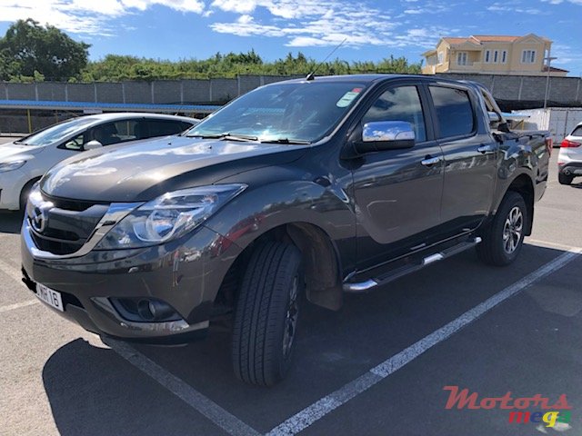 2016' Mazda BT50 3.2 auto LIMITED photo #2
