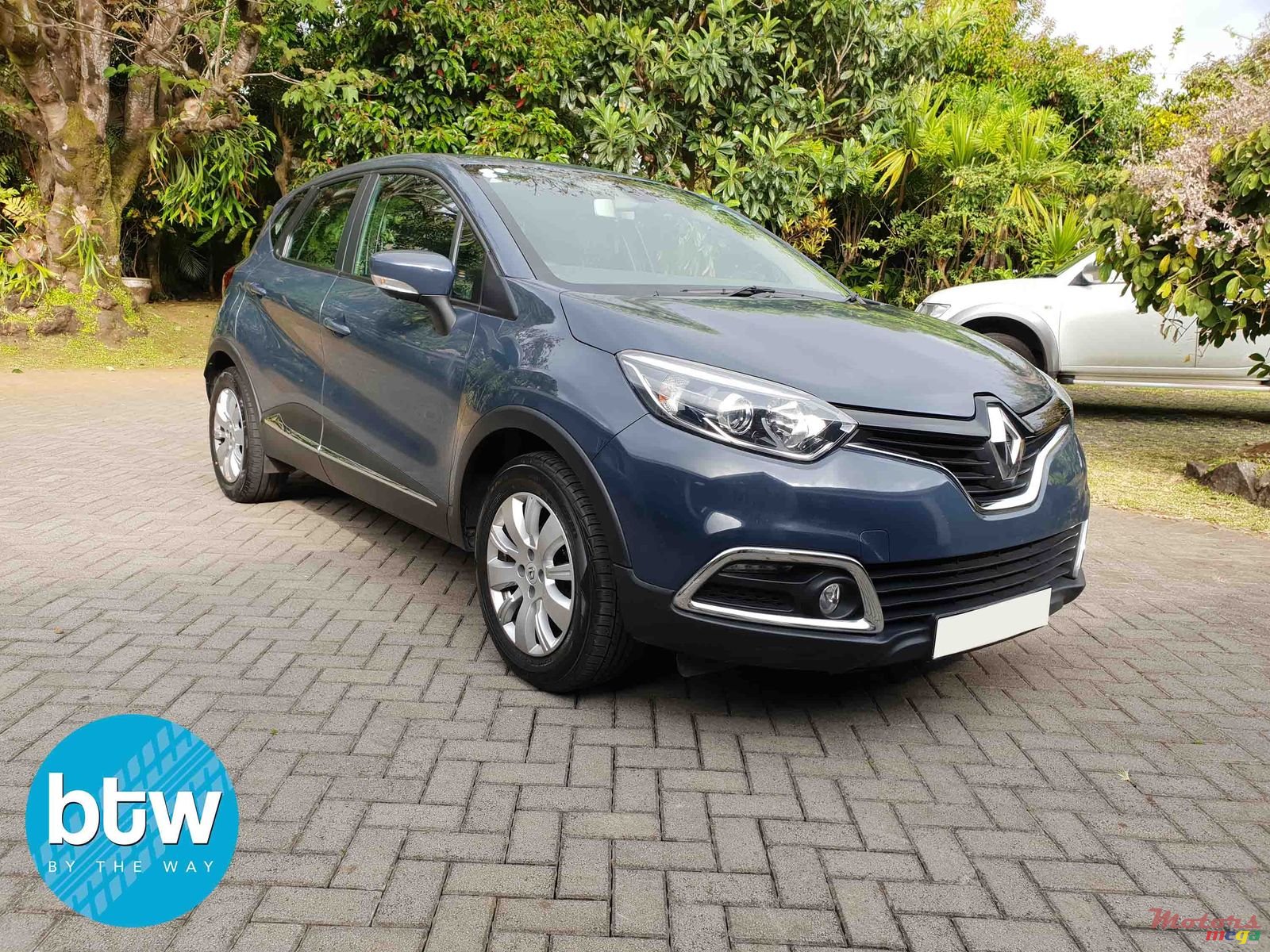 2014' Renault Captur photo #2