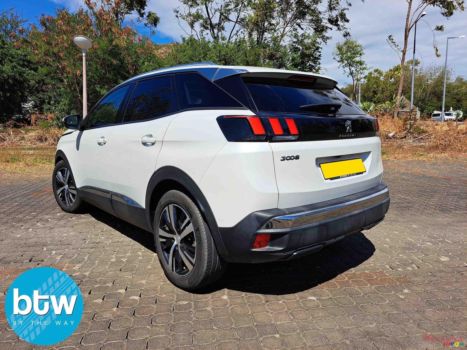 2019' Peugeot 3008 photo #3