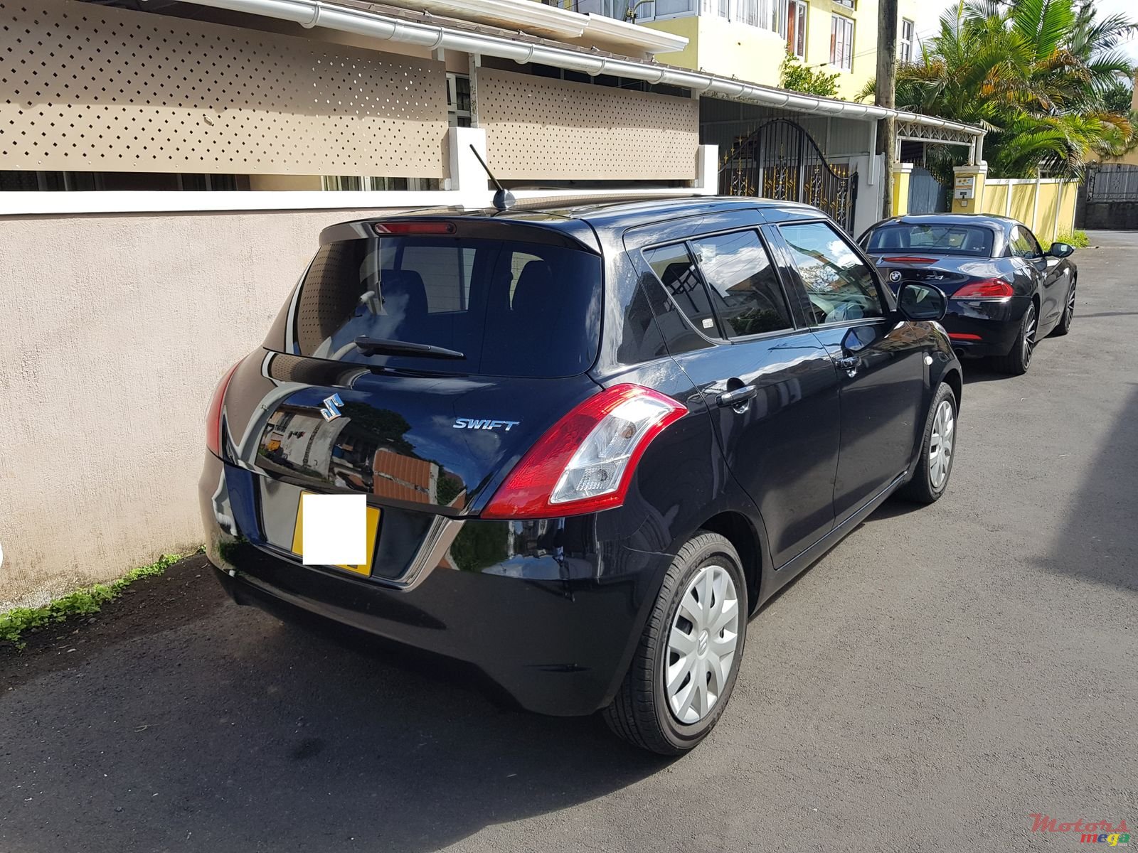 2012' Suzuki Swift photo #2