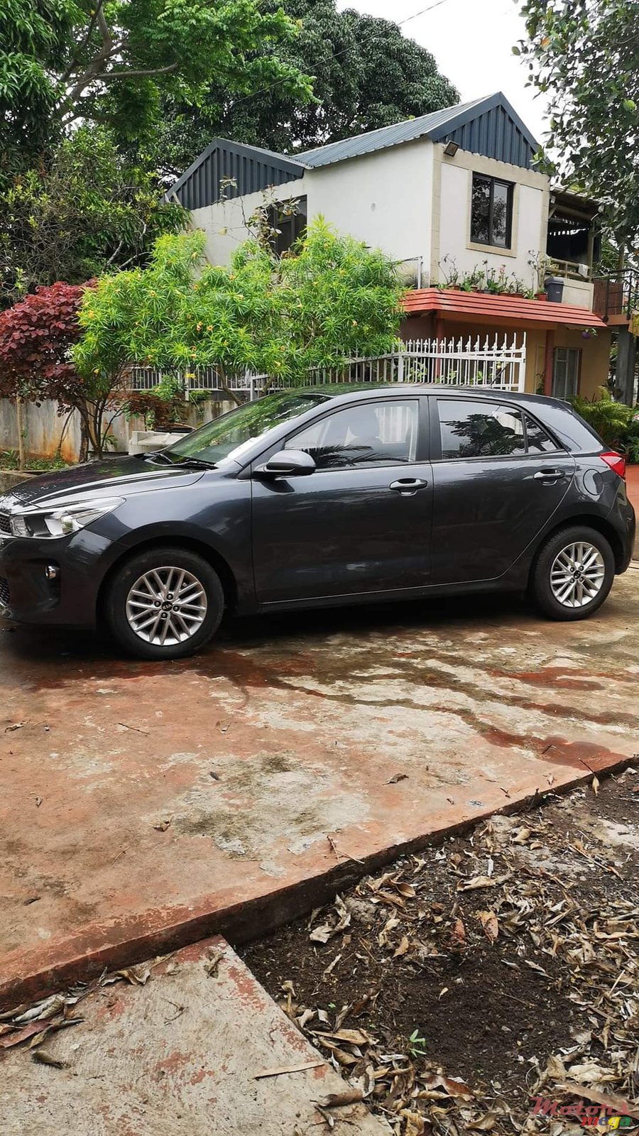 2019' Kia Rio photo #1