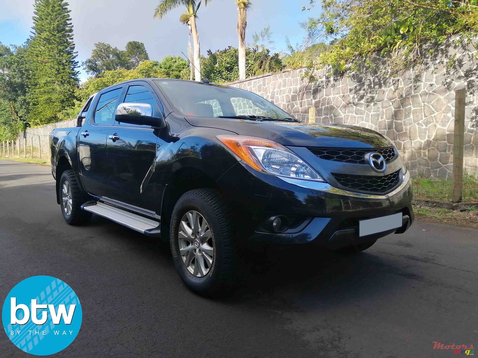 2014' Mazda BT-50 photo #1