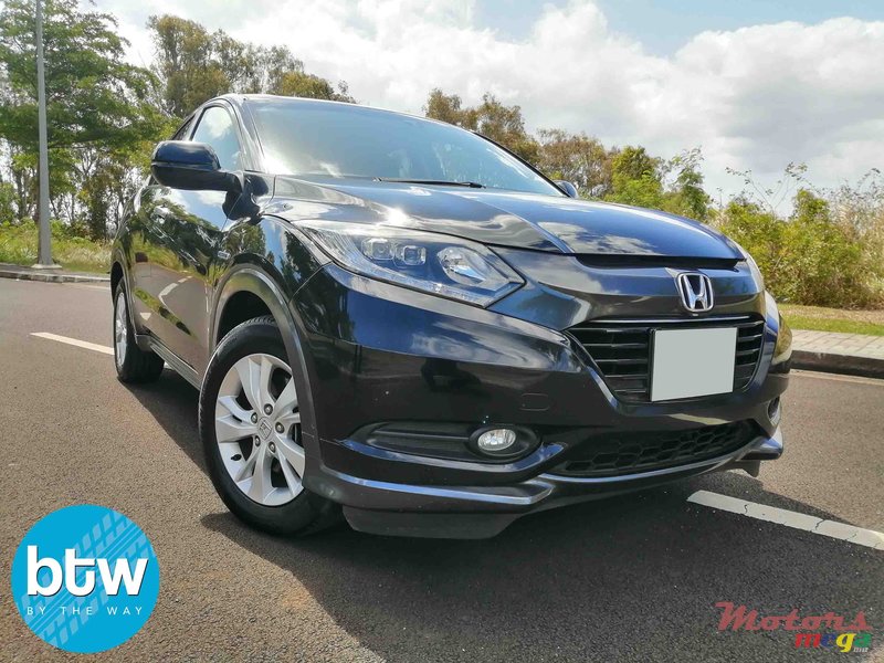 2015' Honda Vezel photo #1