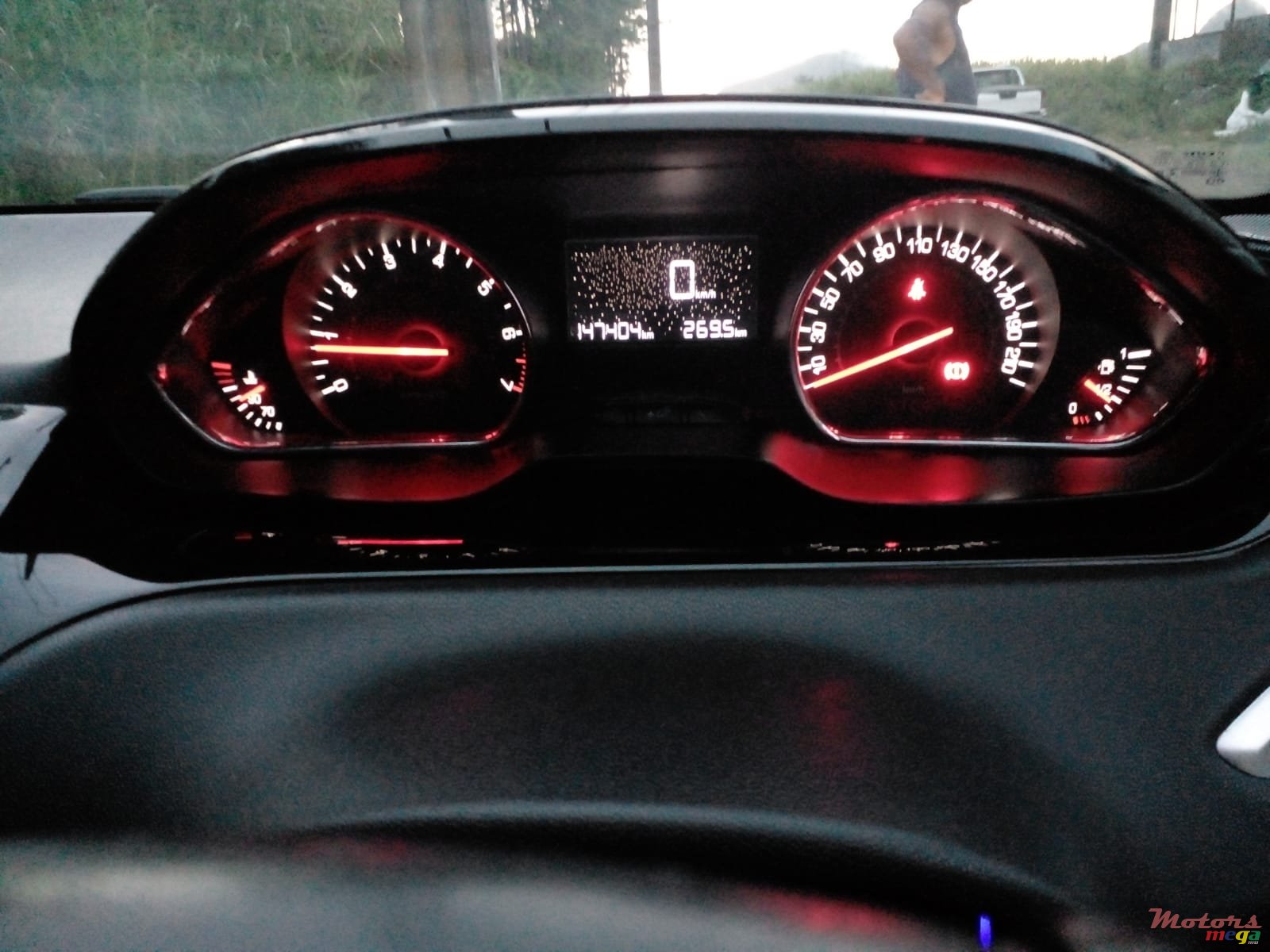 2013' Peugeot 208 photo #5