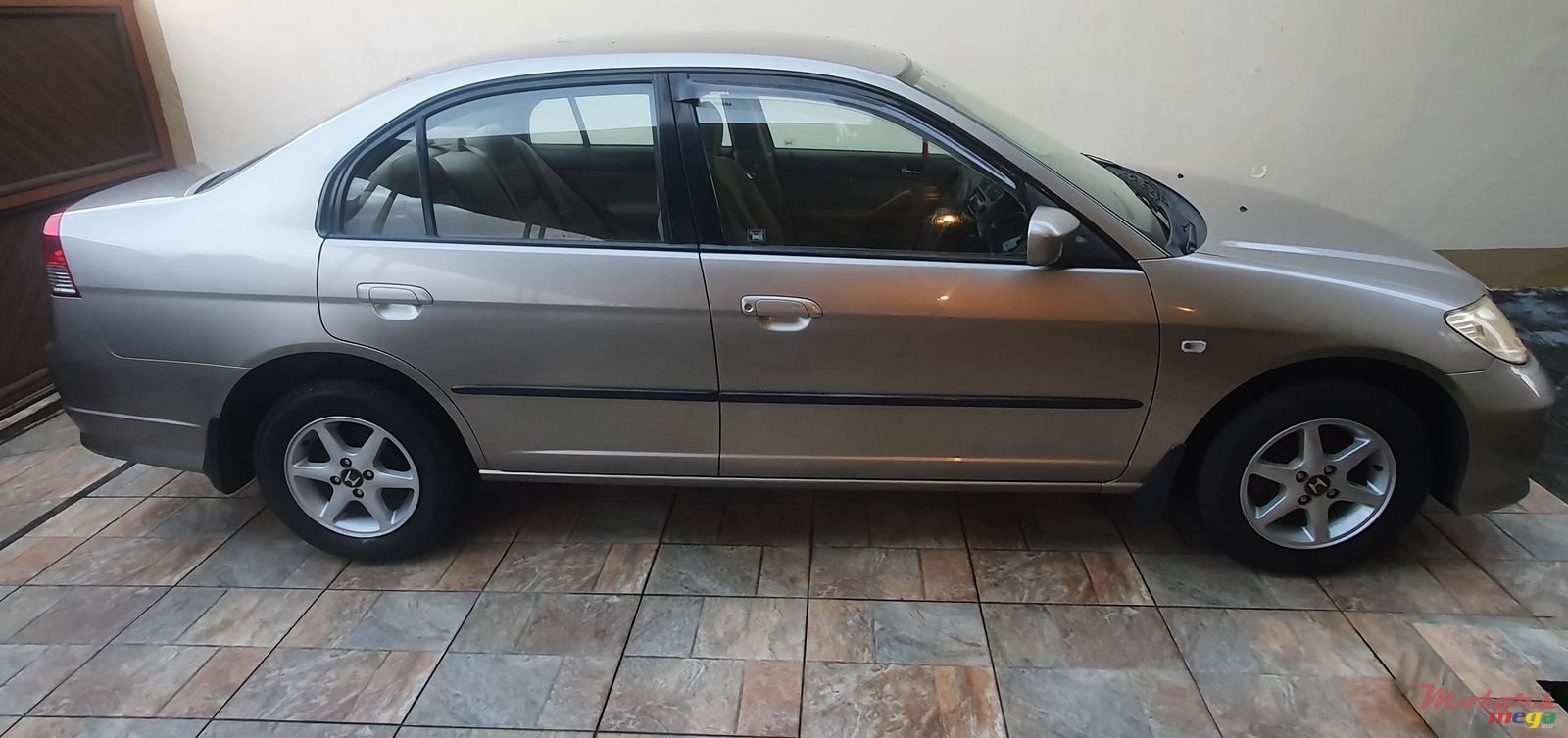 2004' Honda Civic Es8 photo #3