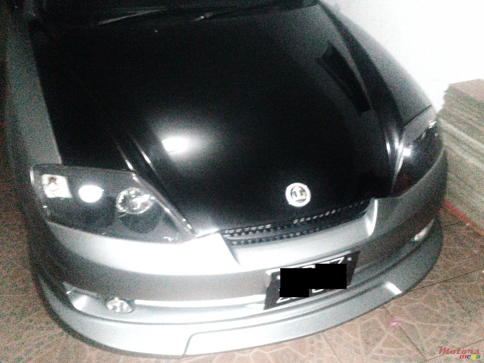 2004' Hyundai Tiburon photo #1