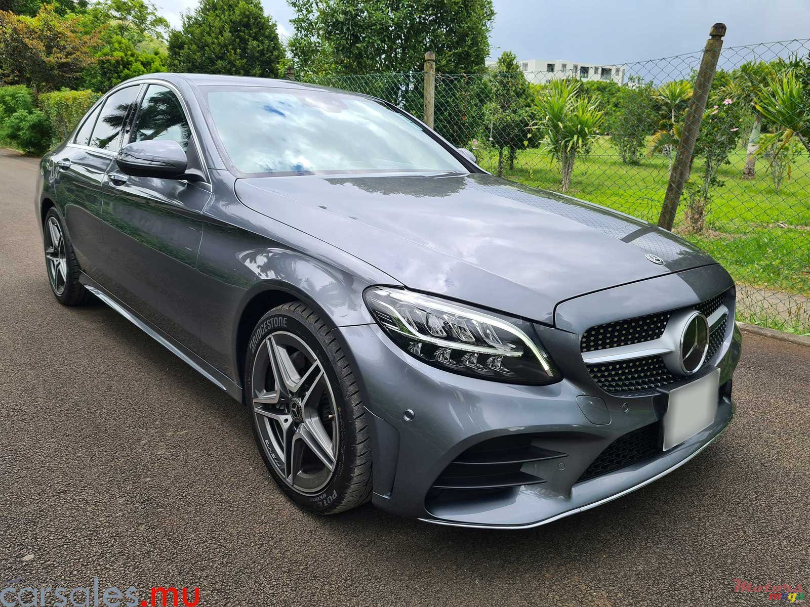 2019' Mercedes-Benz C 180 AMG Line photo #1