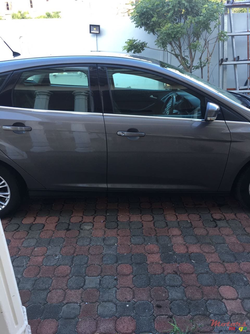 2014' Ford Focus Titanium HatchBack photo #5