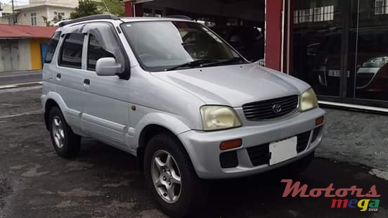 2000' Toyota Cami photo #1