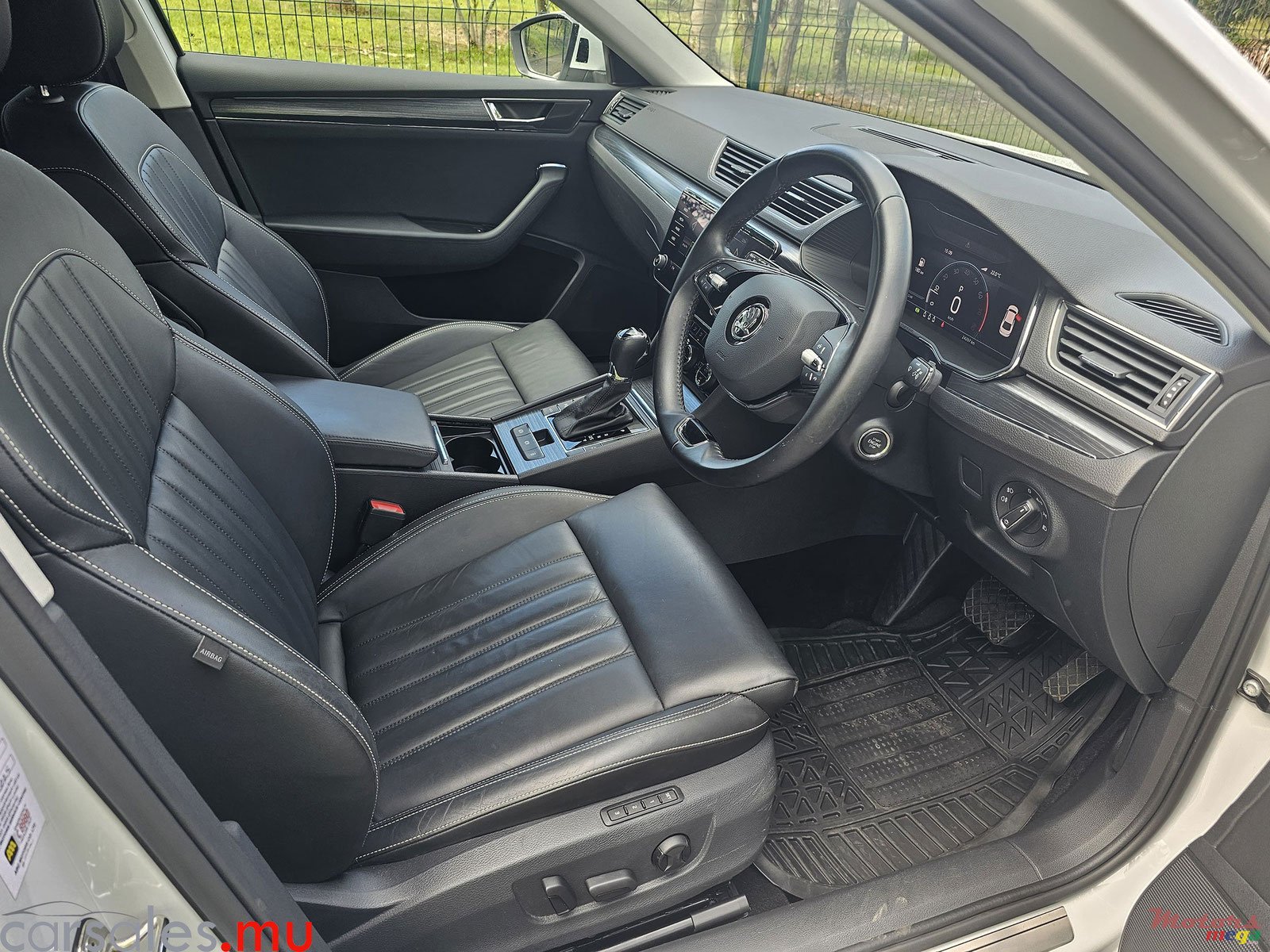 2023' Skoda Superb 1.4 Sedan photo #6