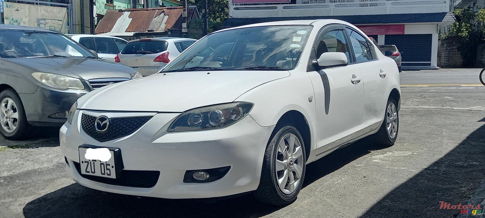 2005' Mazda Axela photo #2