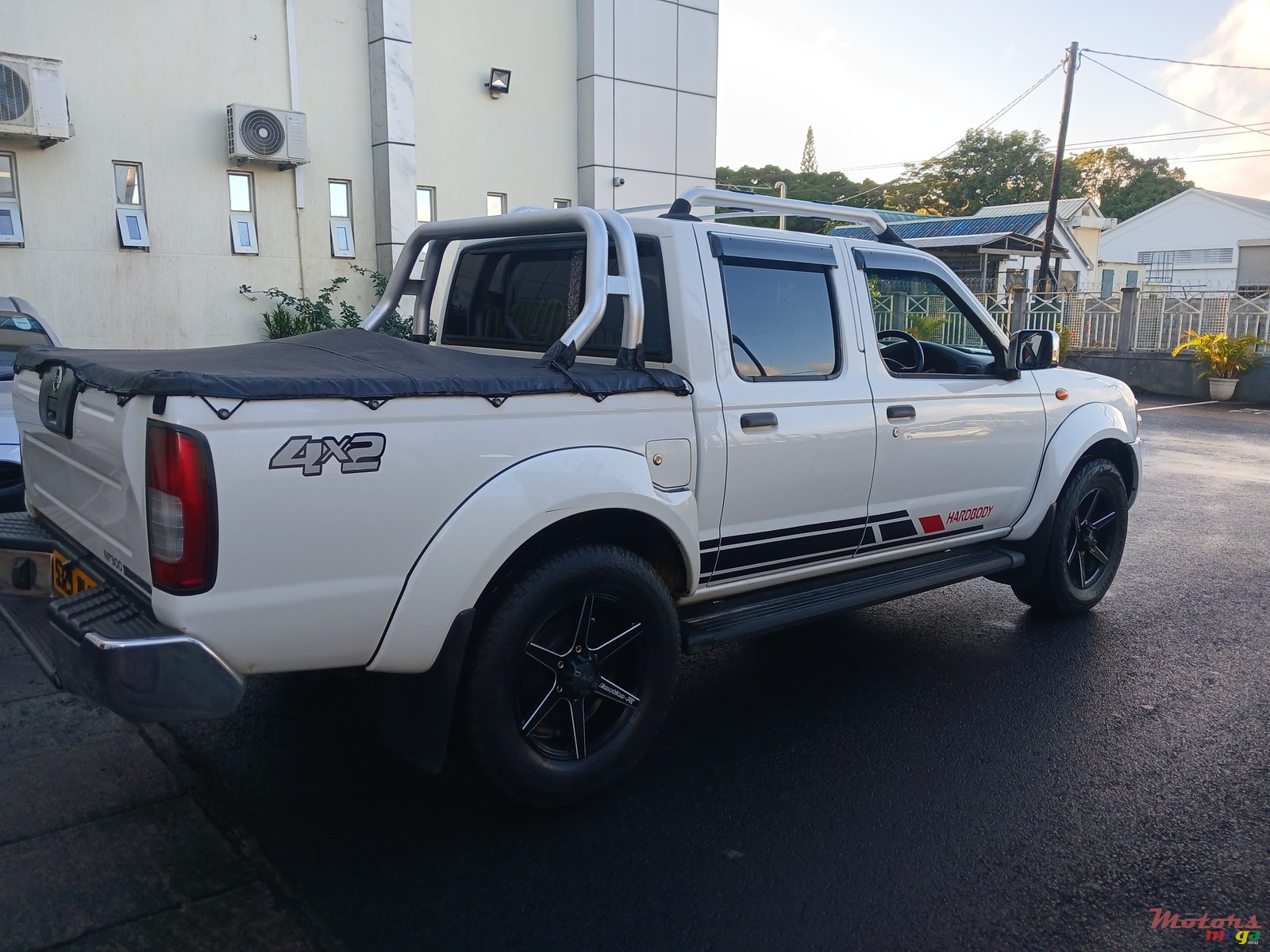 2018' Nissan photo #4