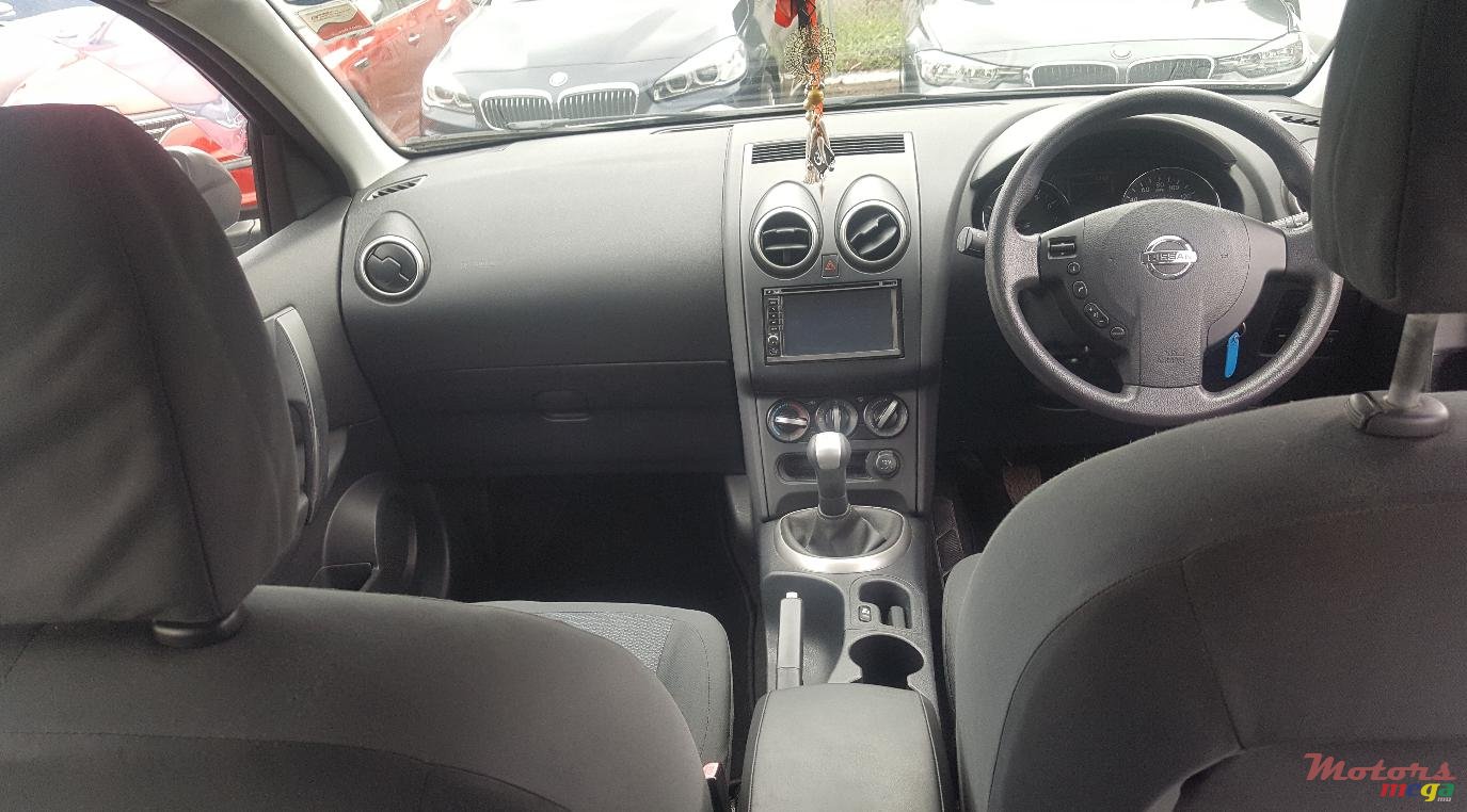 2014' Nissan Qashqai+2 photo #5