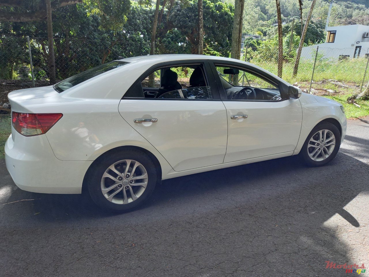 2012' Kia Cerato photo #3