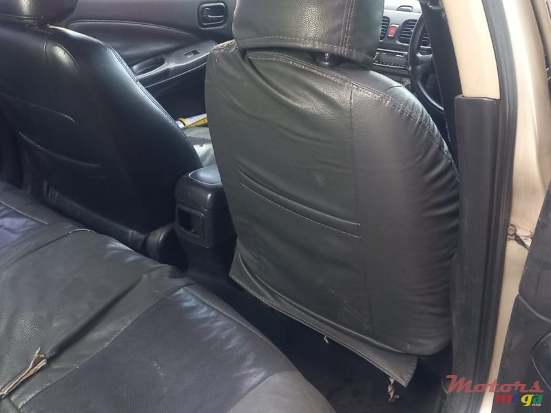 2005' Nissan Sunny photo #5