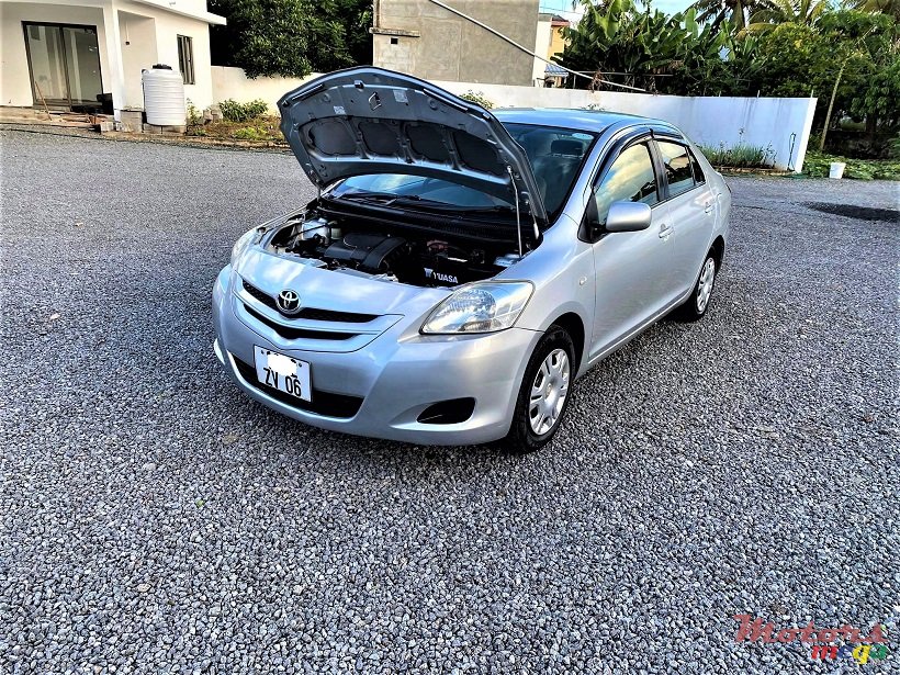 2006' Toyota Belta Auto 1000cc photo #7