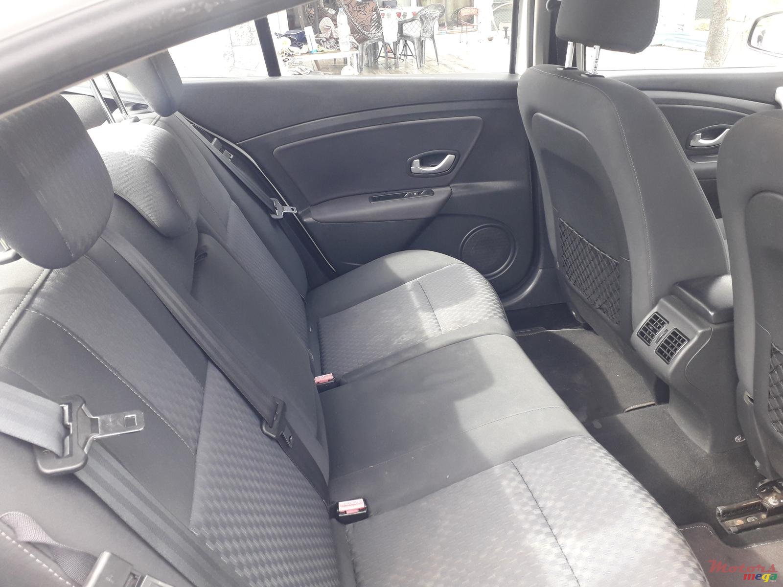 2014' Renault Fluence Automatic photo #4