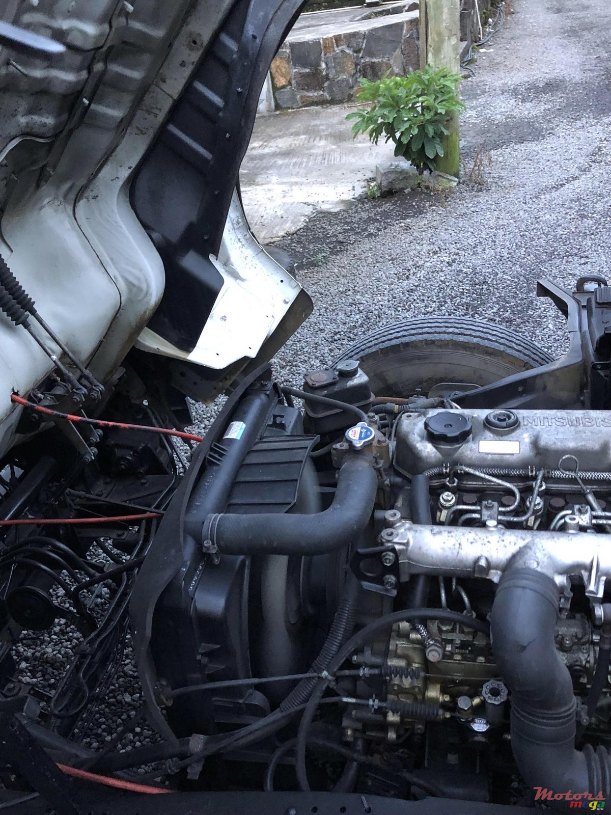 2009' Mitsubishi Canter photo #2