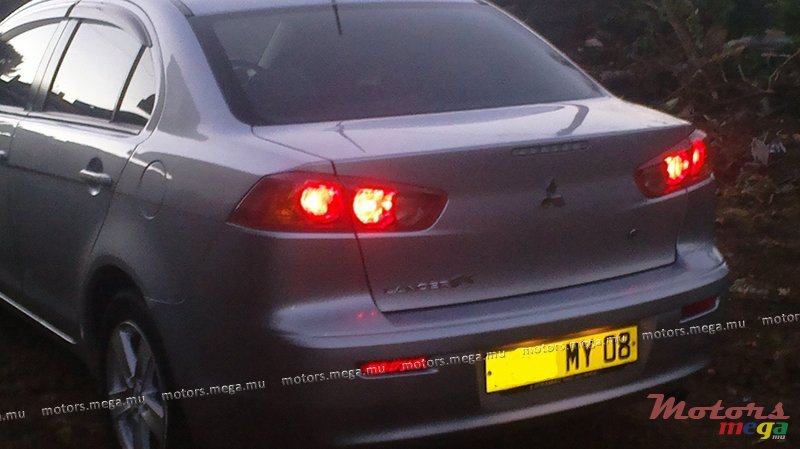 2008' Mitsubishi EX photo #3