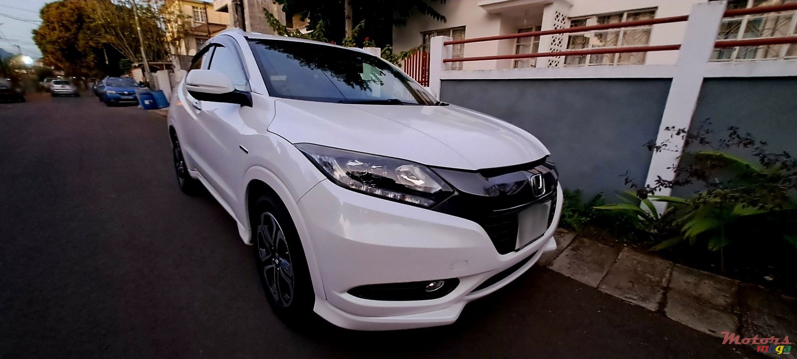 2016' Honda HR-V Vezel z sencing photo #1