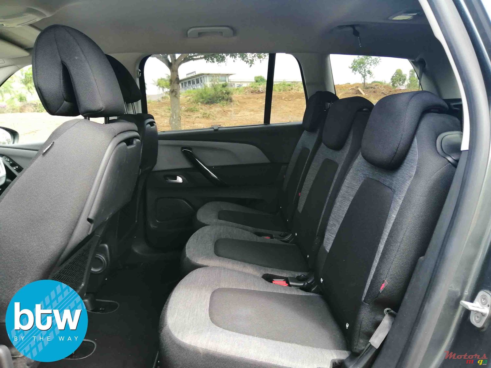 2017' Citroen C4 Picasso photo #4