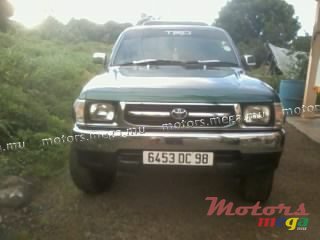 1998' Toyota Hilux 4X4  photo #1