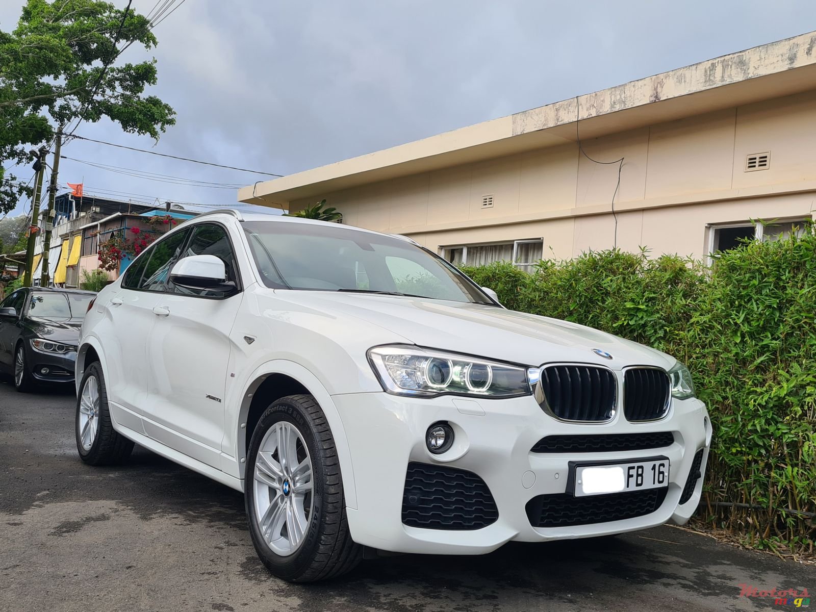 2016' BMW X4 X DRIVE SUV photo #1