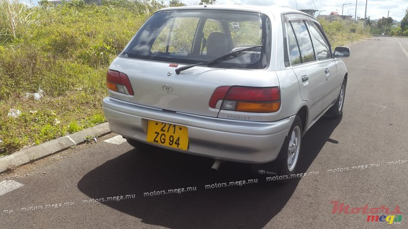 1994' Toyota Stallion Commutor photo #1