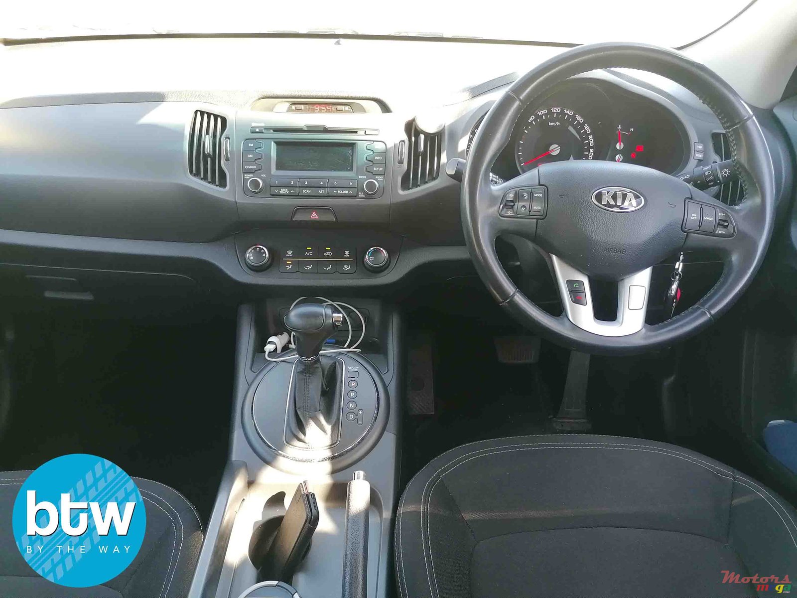 2013' Kia Sportage AWD photo #6