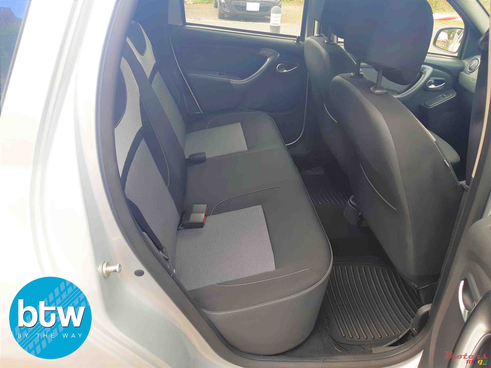 2018' Renault Duster photo #3