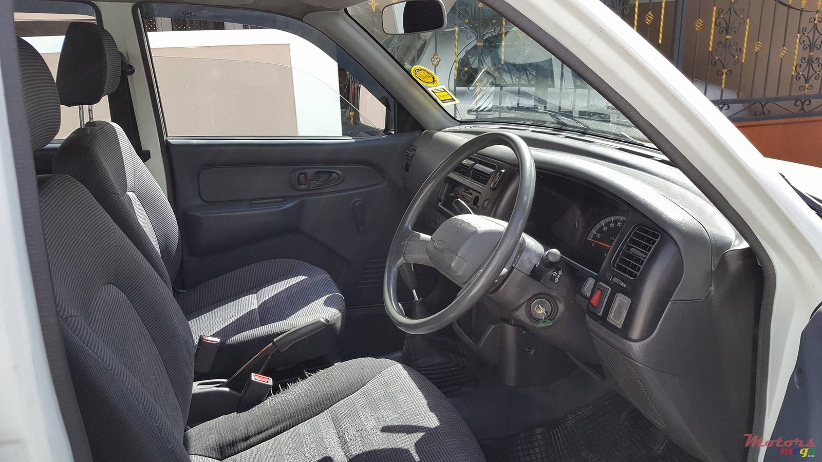 2004' Mitsubishi L 200 photo #4