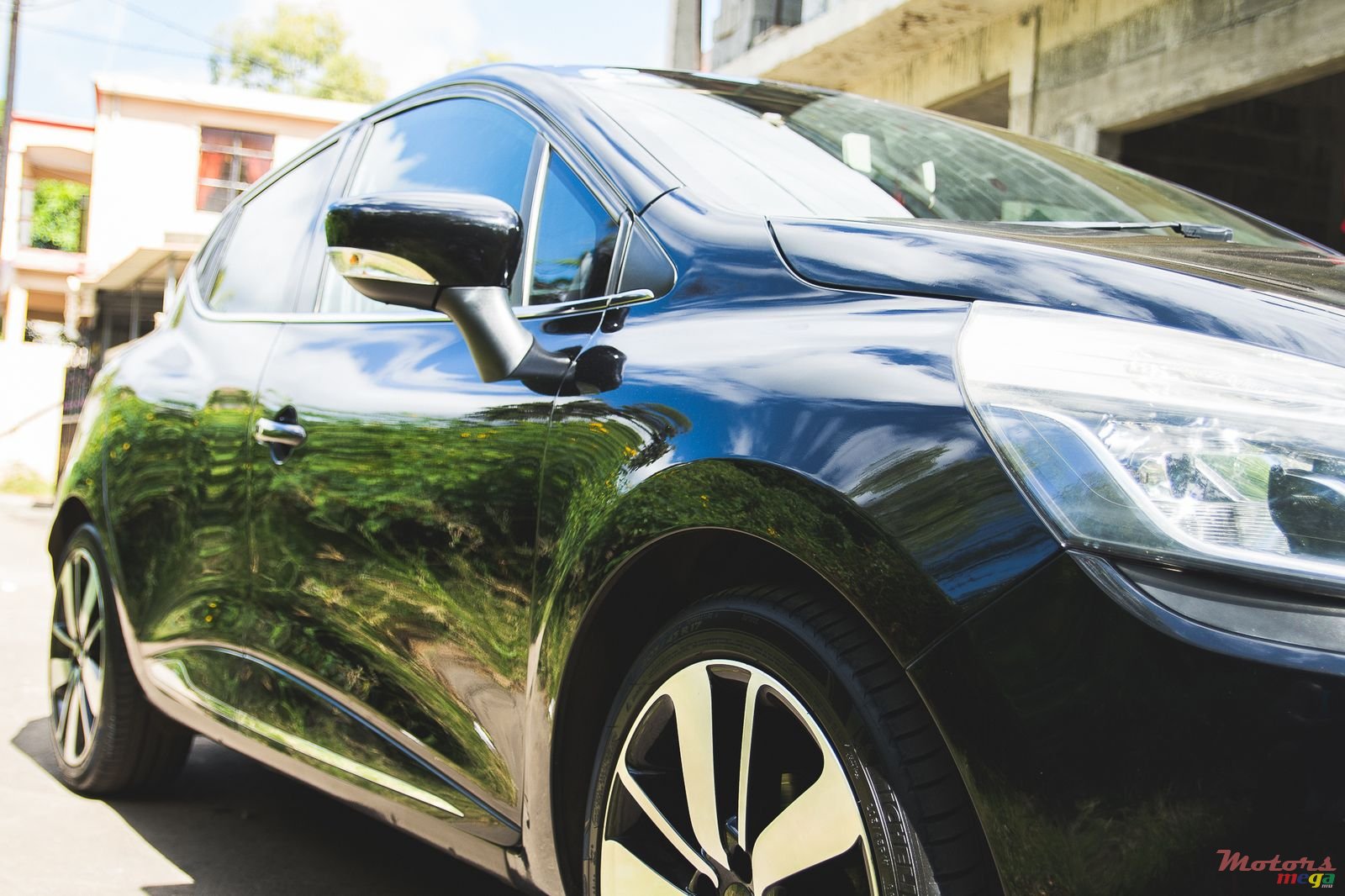 2015' Renault Clio photo #7