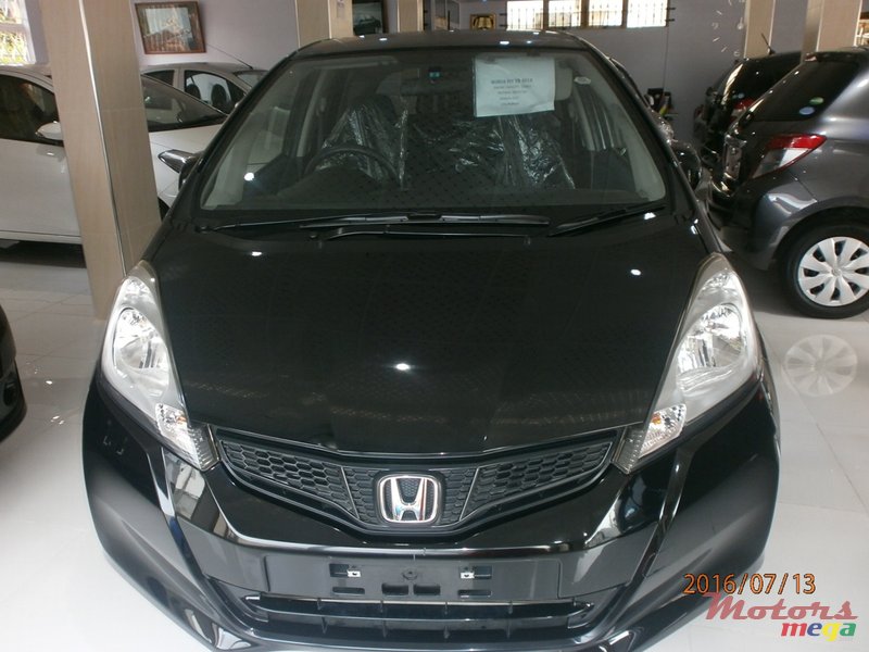 2012' Honda fit photo #1