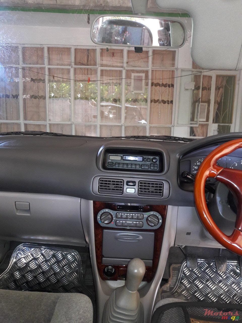 1998' Toyota Corolla Se Saloon L photo #4