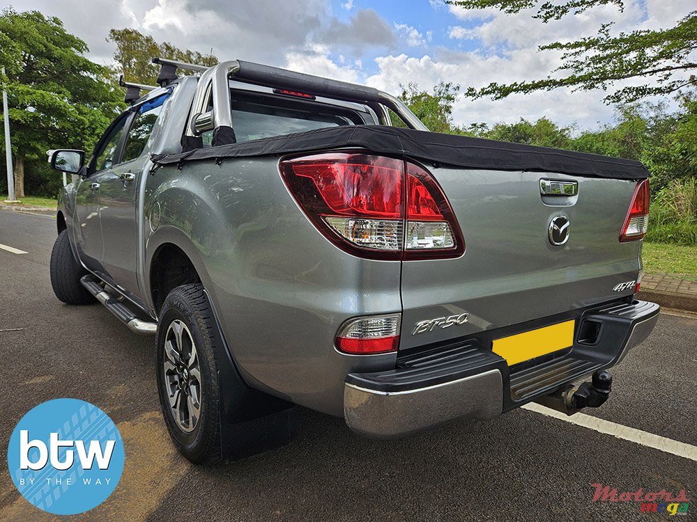 2017' Mazda BT-50 4X4 photo #3