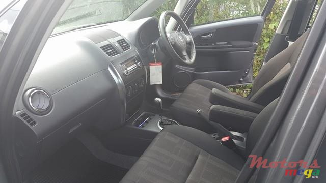 2011' Suzuki SX4 photo #6
