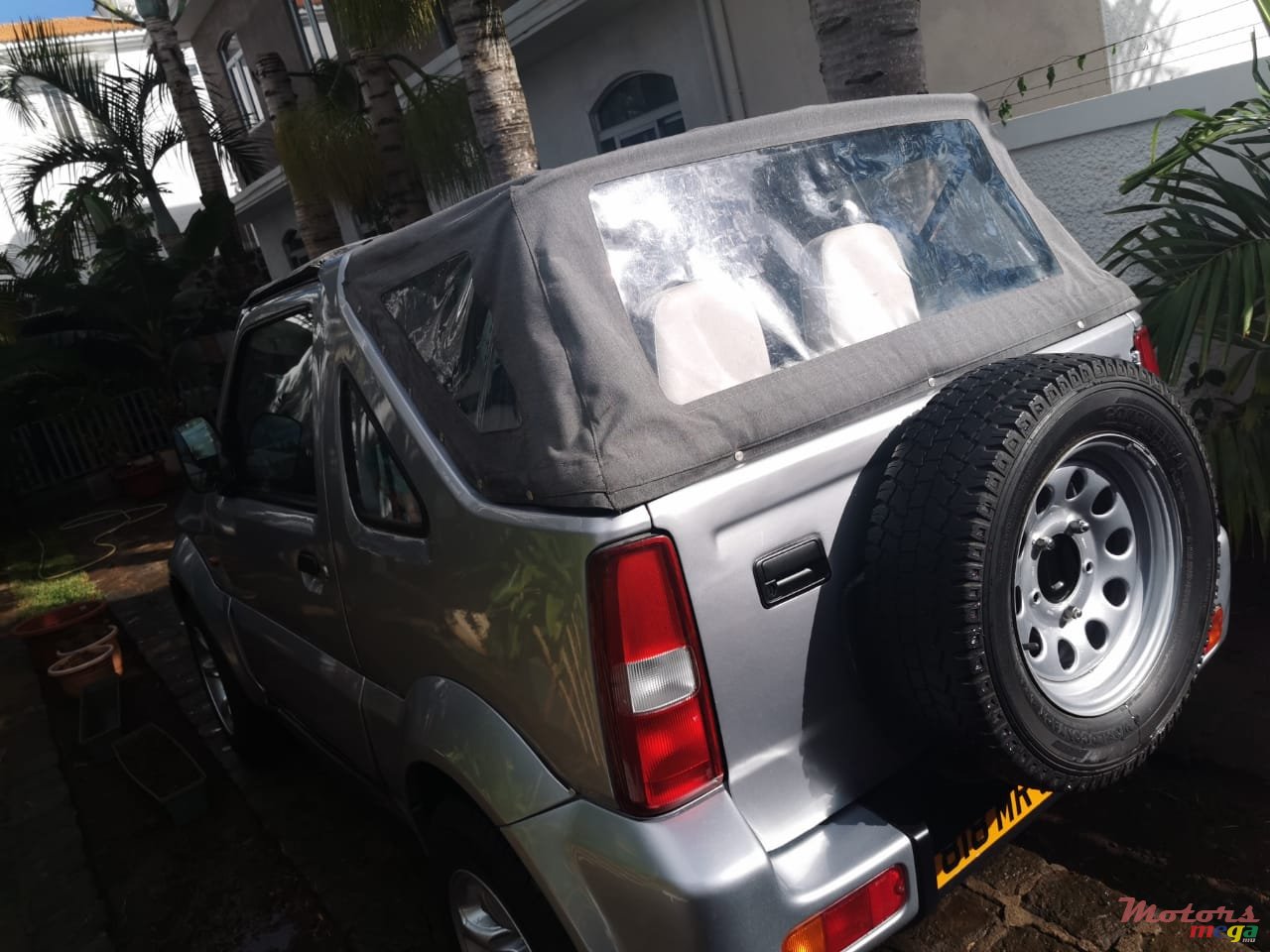 2003' Suzuki Jimny photo #2