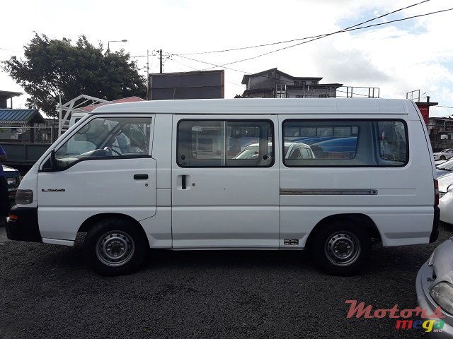 2009' Mitsubishi L300 photo #6